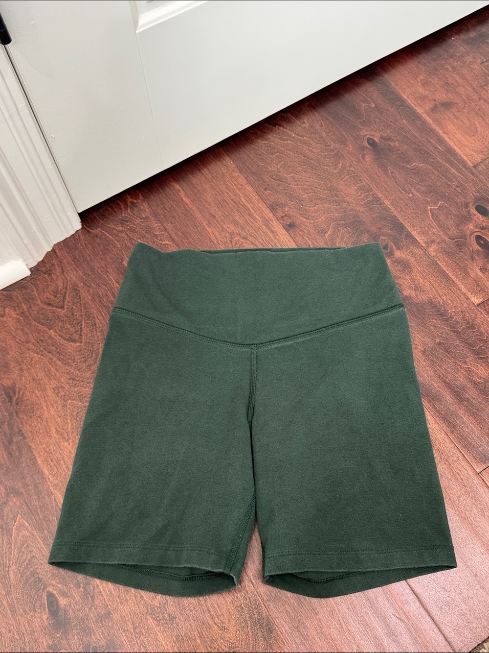 Old Navy Active Green Women’s Extra High Rise Bike Shorts Hunter, size Small